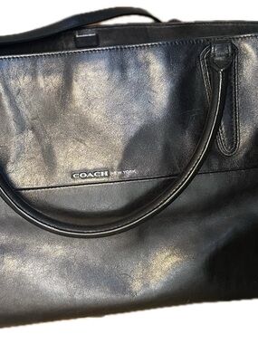 COACH Borough Bag in black safiano leather